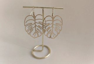 Pendientes largos hojas doradas finas
