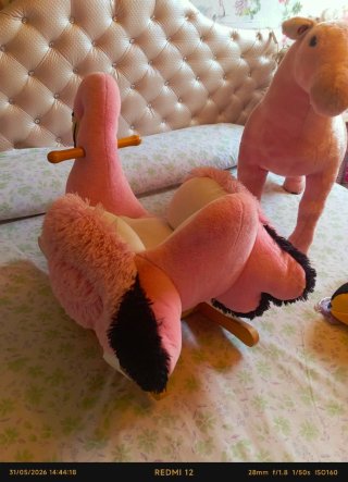 Juguetes XXL de peluche: cebra, flamenco y caballo