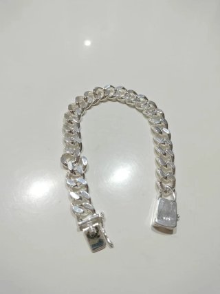 Pulsera de eslabones plateada
