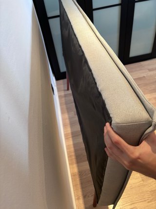Cabecero gris 150cm con patas de madera