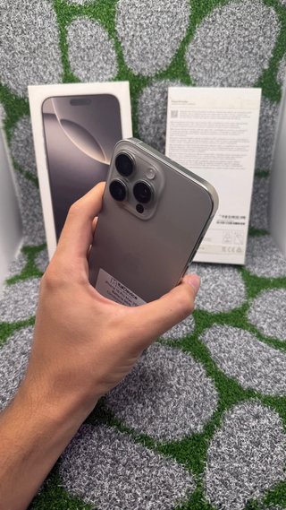 iPhone 16 Pro Max 256GB Grigio - Ottime Condizioni