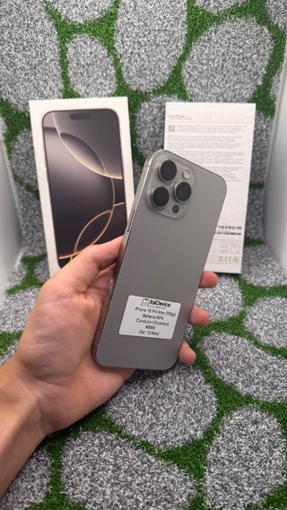 iPhone 16 Pro Max 256GB Grigio - Ottime Condizioni