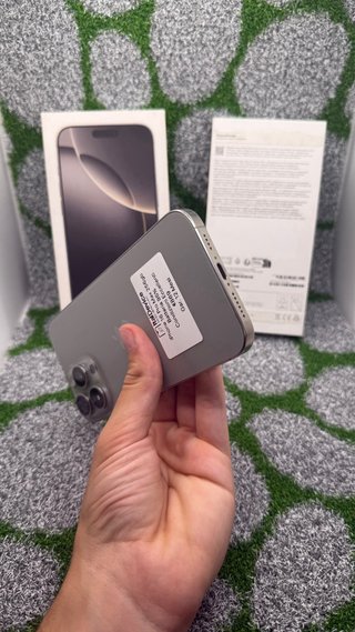 iPhone 16 Pro Max 256GB Grigio - Ottime Condizioni