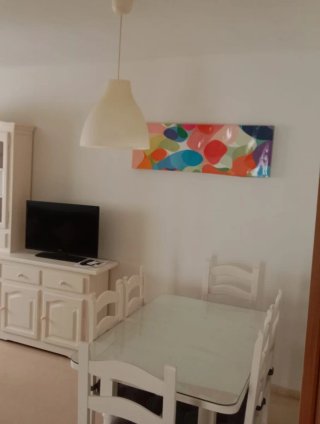 Mesa y 6 Sillas Comedor de madera pintadas lacadas