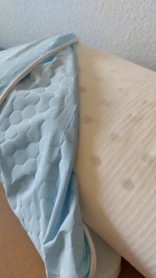 Almohada ergonómica azul/blanco