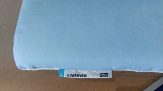 Almohada ergonómica azul/blanco
