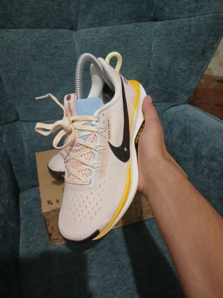Nike ReactX Pegasus Trail 5 Mujer Rosa/Amarillo