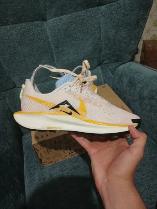 Nike ReactX Pegasus Trail 5 Mujer Rosa/Amarillo