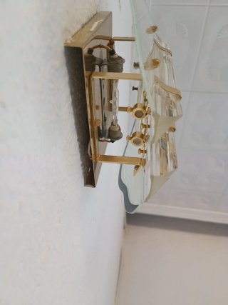 Lámpara de pared antigua cristal y metal