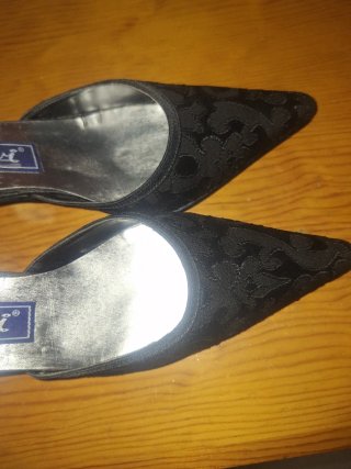 Zapatos de tacón Supri negros