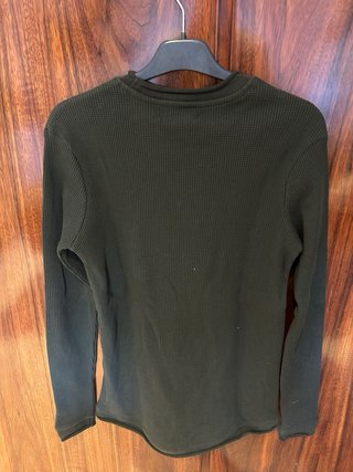 Camiseta manga larga verde oliva oscuro