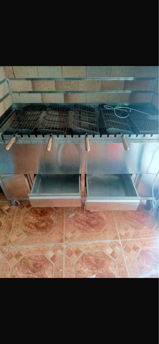 Barbacoa de obra y metal precio negociable