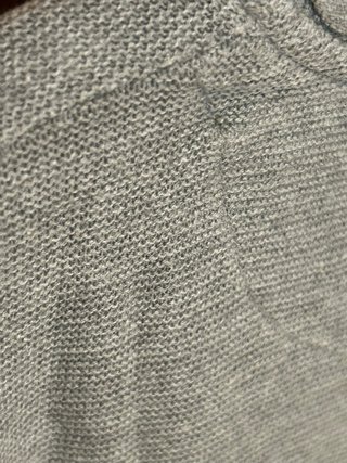 Jersey manga larga de hombre gris