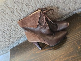Botines Gloria Ortiz Marrón Piel y Ante