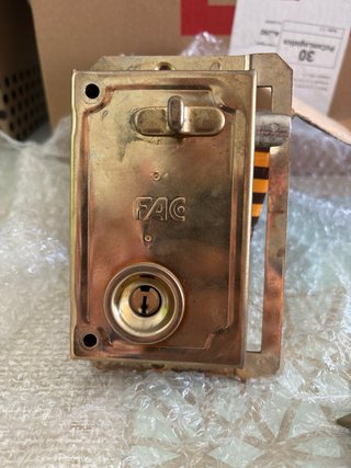 Cerradura Seguridad S90 FAG Dorada