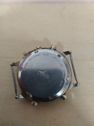 Reloj Lotus para repuestos