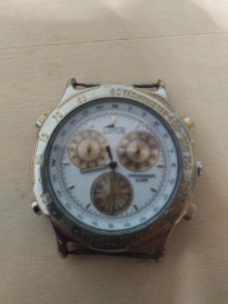 Reloj Lotus para repuestos