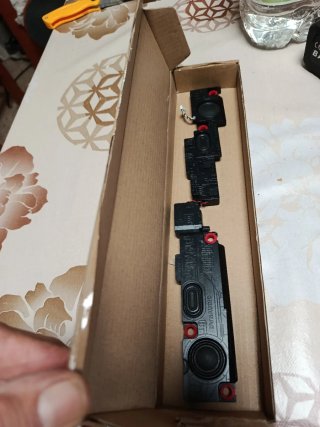 Módulo de altavoces internos para portátil