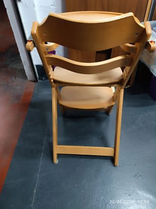 Trona de madera Safety 1st