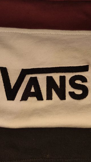 Sudadera Vans Talla S | Burdeos, blanco y negro.
