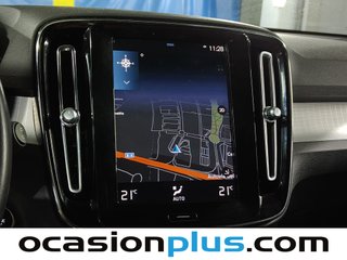 Volvo XC40 T3 Momentum Pro Auto 120 kW (163 CV)