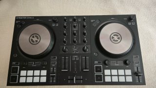 Traktor Kontrol S2 Mk3 con licencia + Mochila