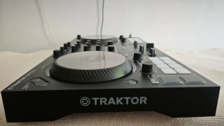 Traktor Kontrol S2 Mk3 con licencia + Mochila