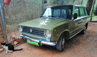 SEAT 124 1996