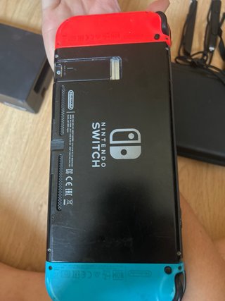 Nintendo Switch Azul/Rojo + Accesorios 3 juegos!
