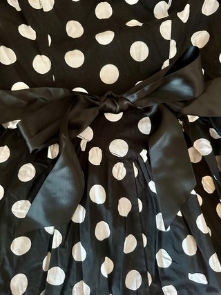 Vestido Hell Bunny lunares negro talla L