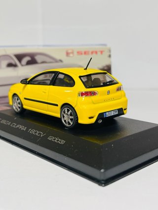 Seat Ibiza Cupra 1/43 Amarillo