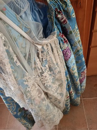 Traje Fallera Siglo XVIII con Zapatos