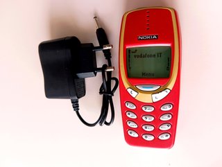 Nokia 3310 + Batteria Nuova + Caricabatterie Rosso