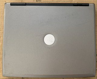 Dell Latitude D520 con Puerto Serie y XP