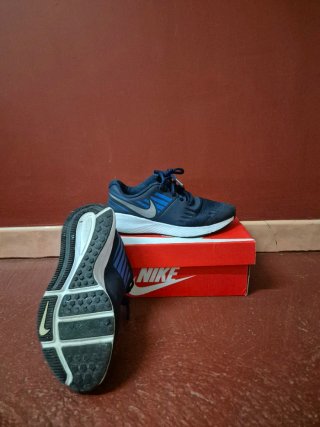 Zapatillas Nike Running Azul y Plata