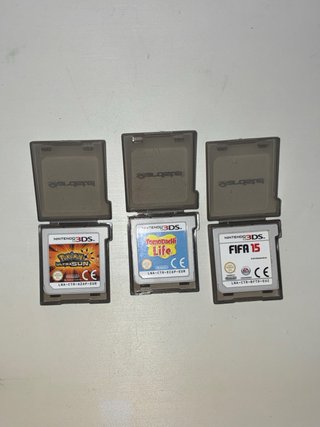 Nintendo 2DS XL (edizione Pokémon) + 3 giochi