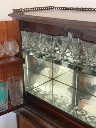 Mueble bar Herraiz madera marquetería