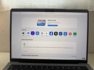 MacBook Pro 14” M3 8-Core CPU 16GB RAM 1TB SSD