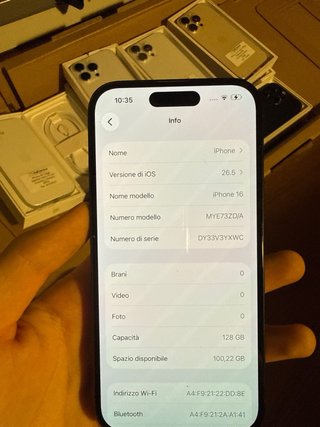 iPhone 16 128GB Nero - Batteria 100%