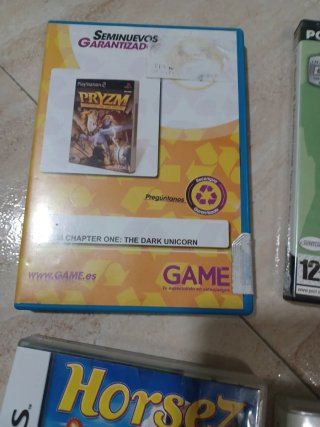 Lote de videojuegos y consolas portátiles