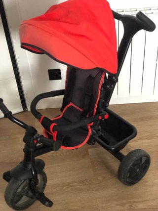 Triciclo para bebé con capota