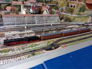 Maqueta de trenes completa