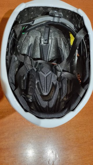 Casco Ciclismo Abus GameChanger Blanco y rojo.