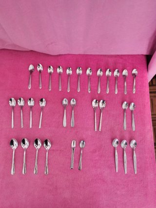 Conjunto de 28 Colheres diversas de café