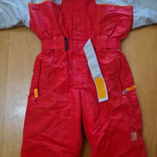 Mono de esquí para niño rojo y gris