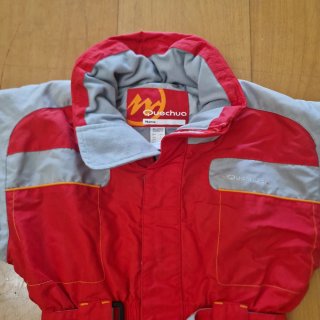 Mono de esquí para niño rojo y gris