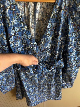 Vestido floral azul Stradivarius