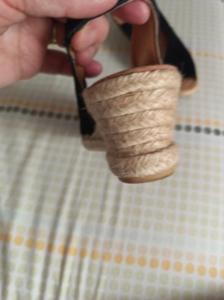 Zapatos negros de cuña