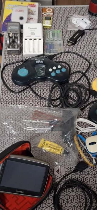 Lote Electrónica: Mandos PS, MP3, USB, Altavoz