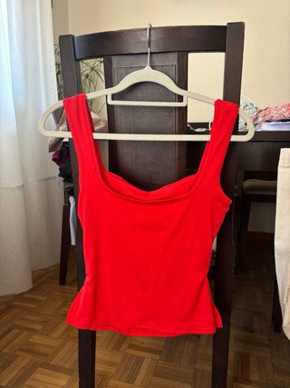 Top rojo Shein tirantes